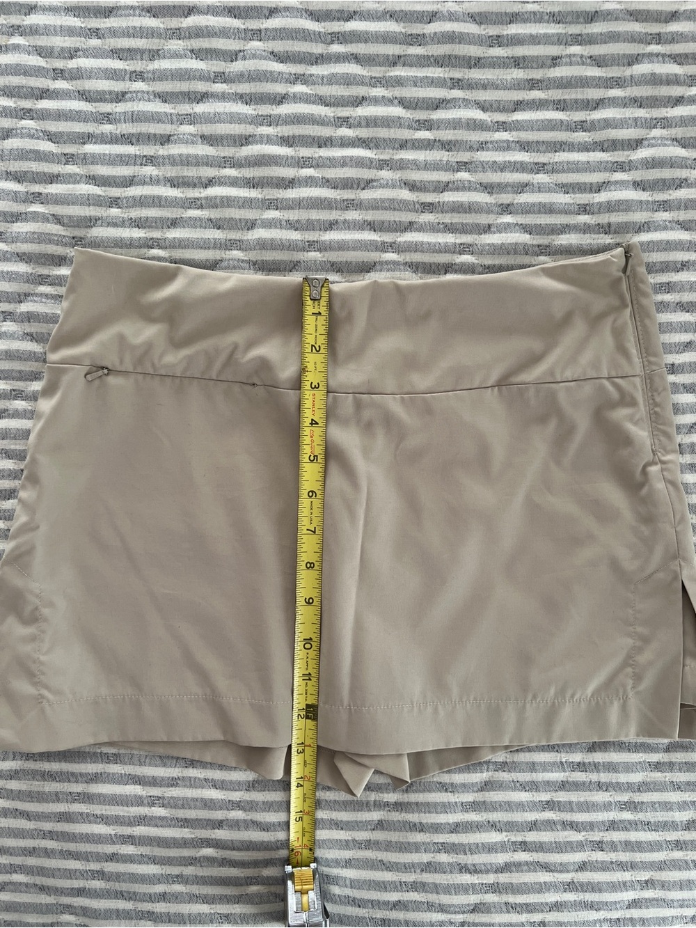 Smallwood’s Yachtwear Horizon Skort Size 6 Stone Beige Performance 2119H - Picture 10 of 10
